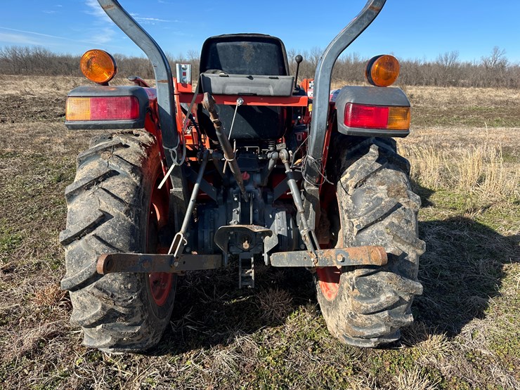 kubota-l2501-image-15