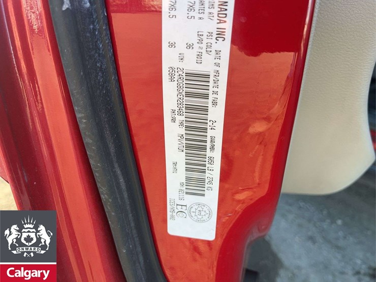 2014-dodge-grand-caravan-sxt-image-27