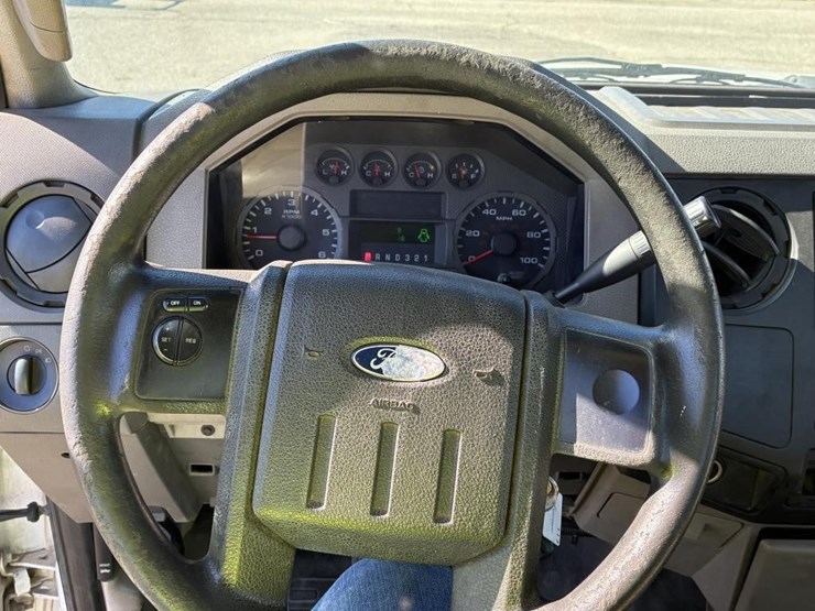 2008-ford-f450-image-12