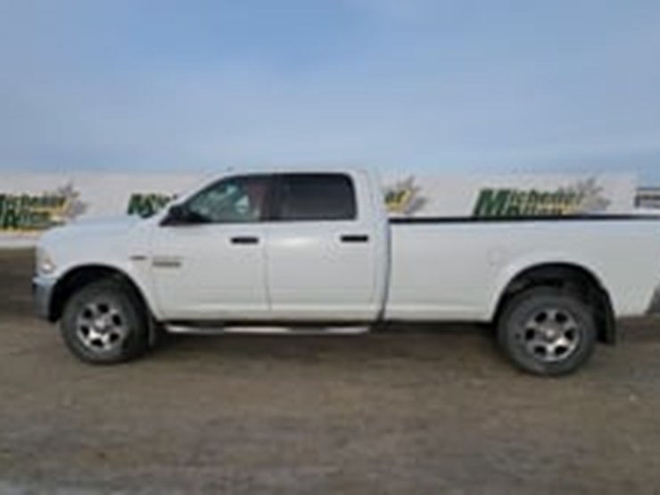 2017-dodge-2500-image-5