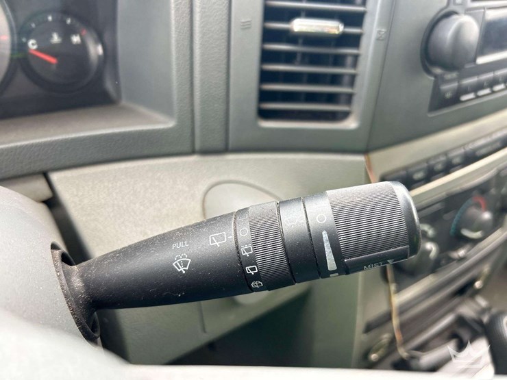 2005-jeep-grand-cherokee-image-14