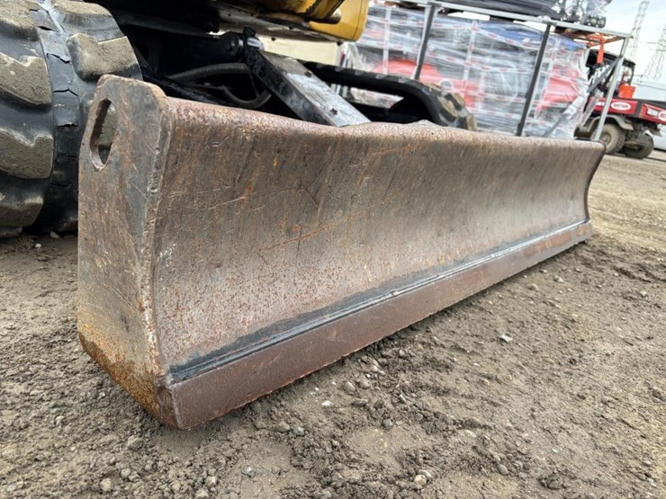 2018-caterpillar-303-image-10