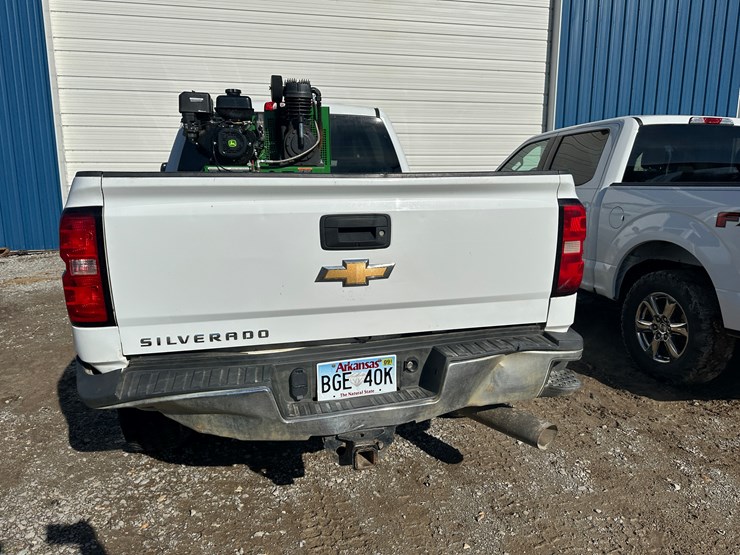 2019-chevrolet-2500-image-16