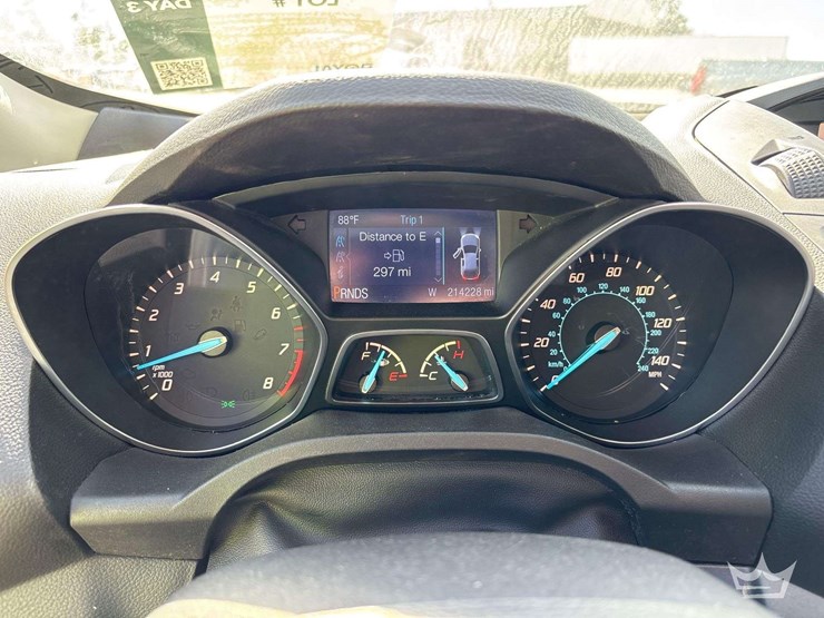 2015-ford-escape-image-10