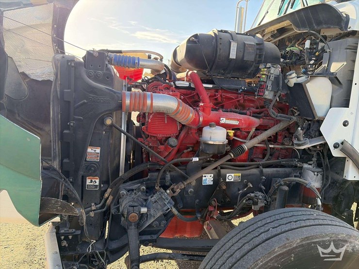 2013-kenworth-t800-image-8