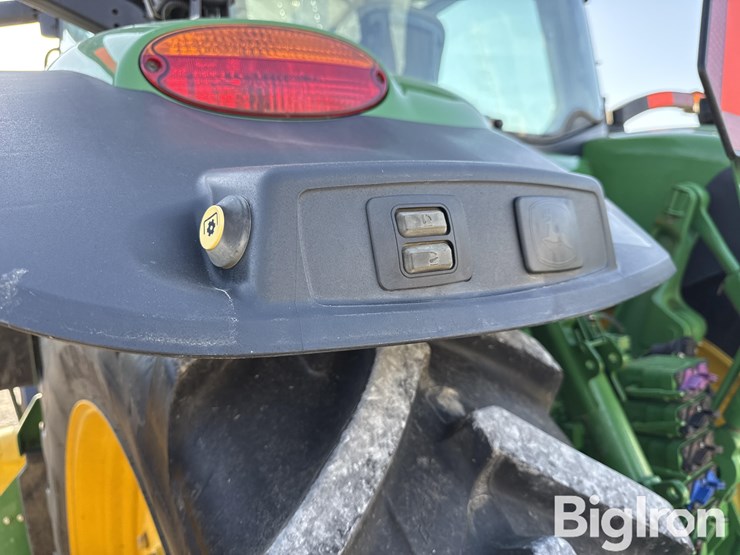 2013-john-deere-8285r-image-11
