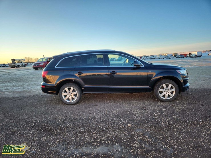 2015-audi-q7-image-8