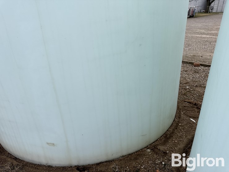 norwesco-2,500-gal-storage-tank-image-11