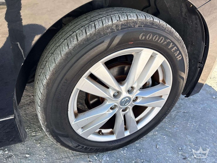 2015-nissan-quest-image-30