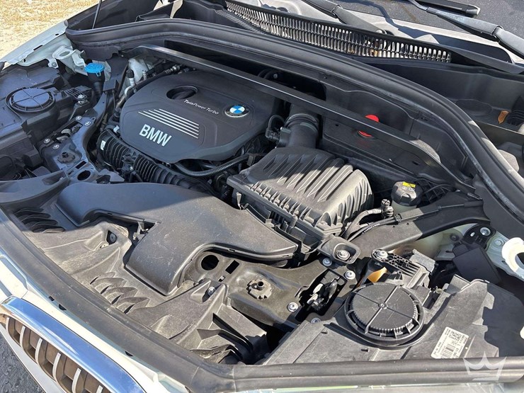 2018-bmw-x1-28i-suv-image-9