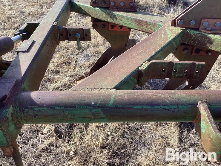 8’-moldboard-plow-image-17