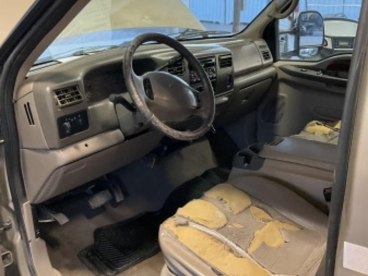 2001-ford-f250-image-25