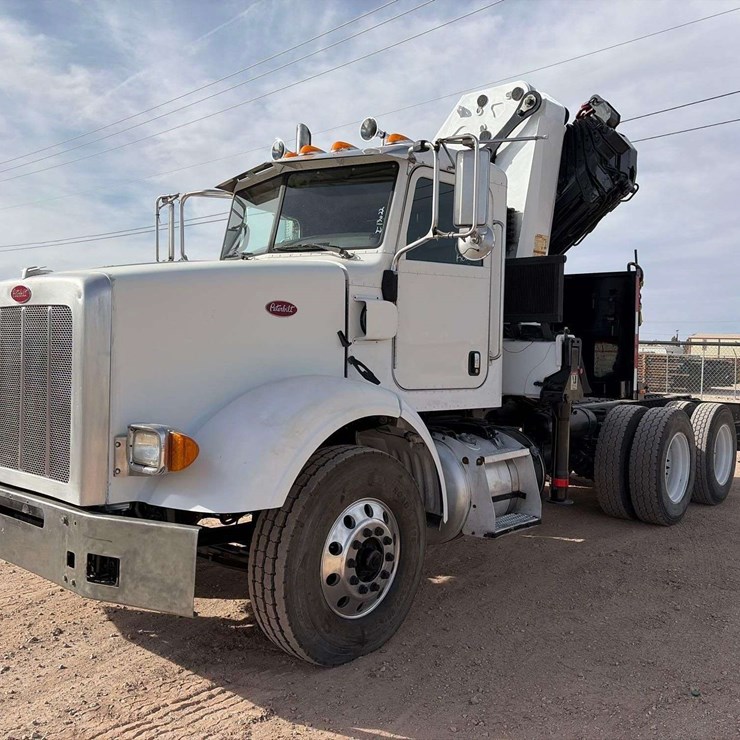 2013 PETERBILT 365