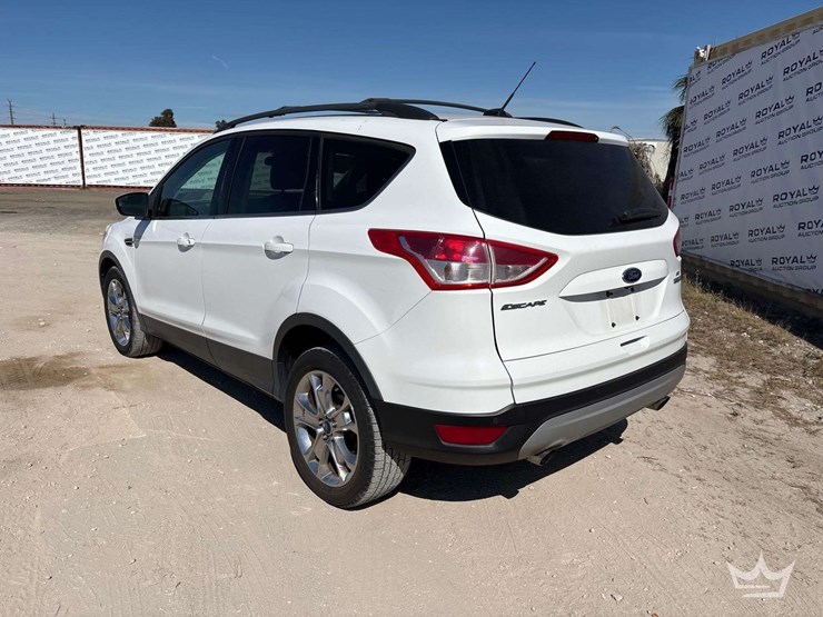 2014-ford-escape-se-image-3