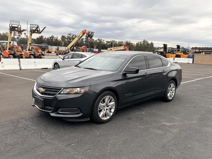 2019-chevrolet-impala-sedan-image-1