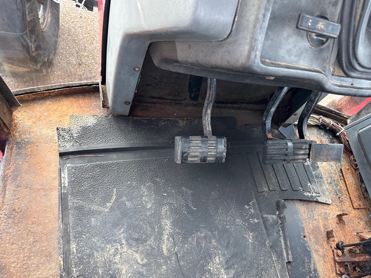 case-ih-7140-image-19