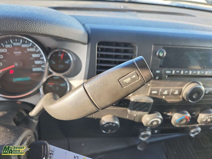 2009-chevrolet-silverado-1500-image-21