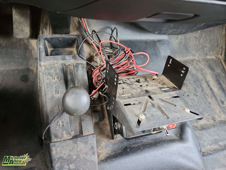 2015-chevrolet-silverado-2500hd-image-23