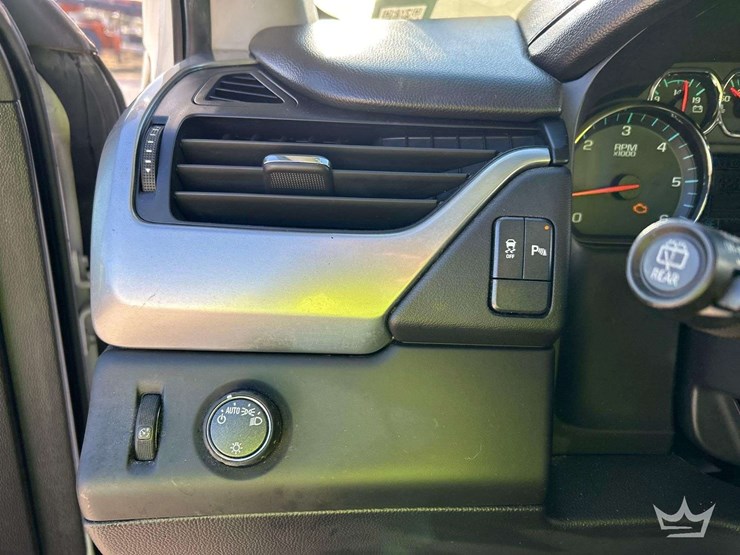 2020-chevrolet-tahoe-image-15