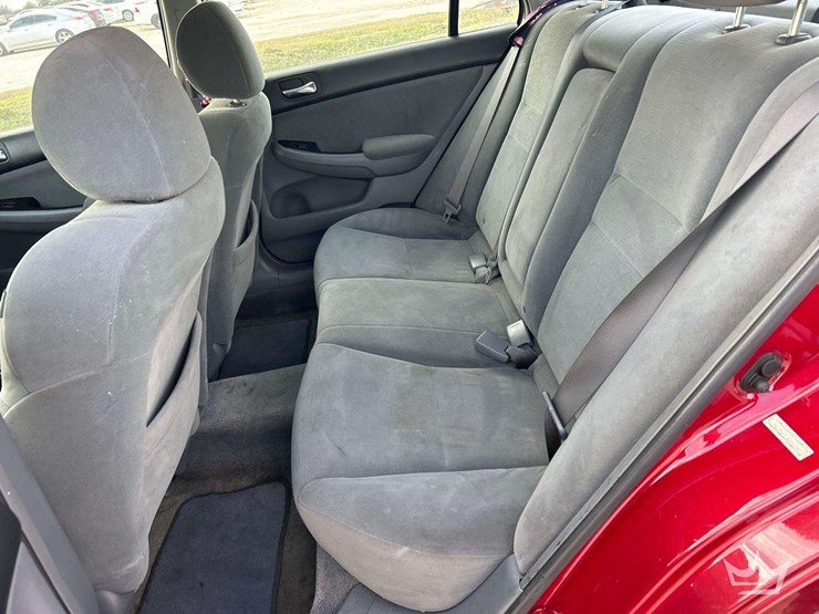 2007-honda-accord-sedan-image-23