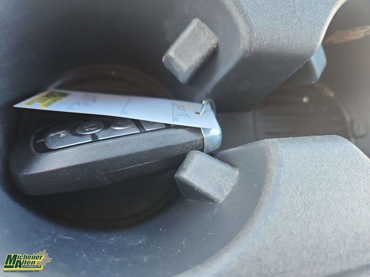 2021-ford-f150-image-25