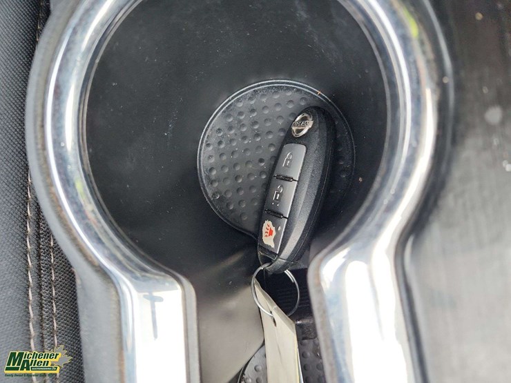 2017-nissan-pathfinder-image-26