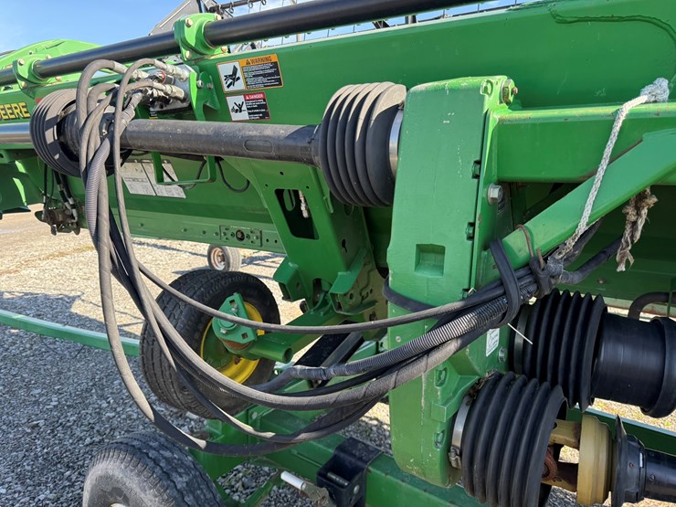 john-deere-630d-image-38