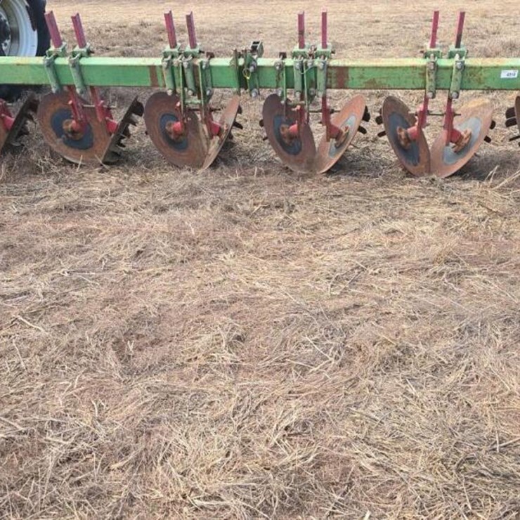 6-ROW COTTON STALK PULLER
