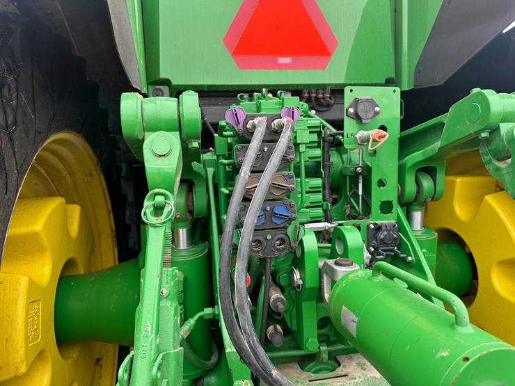 john-deere-8r-280-image-24