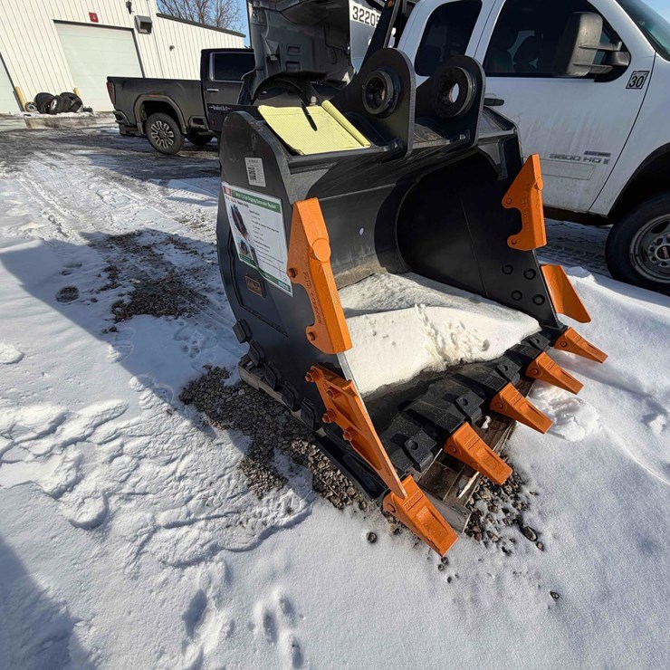 2025 Excavator Bucket