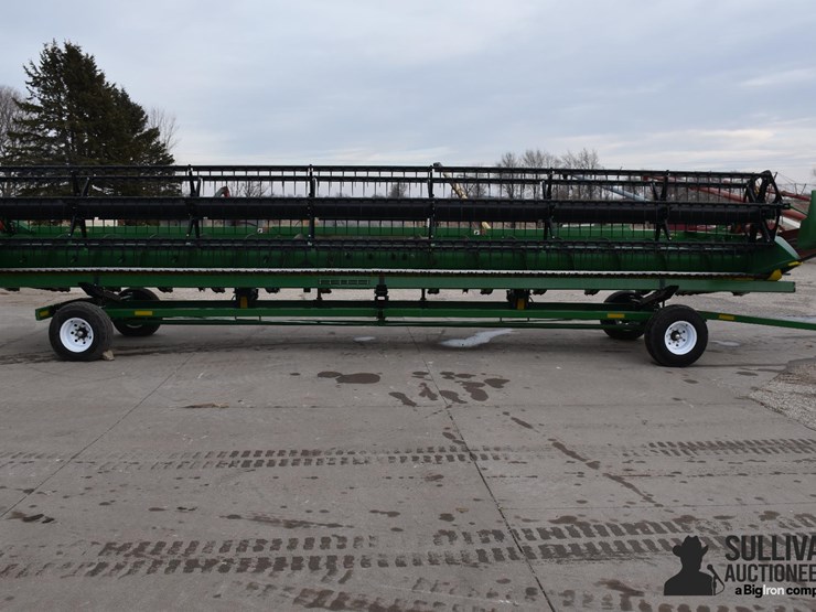 2023-john-deere-635f-image-2