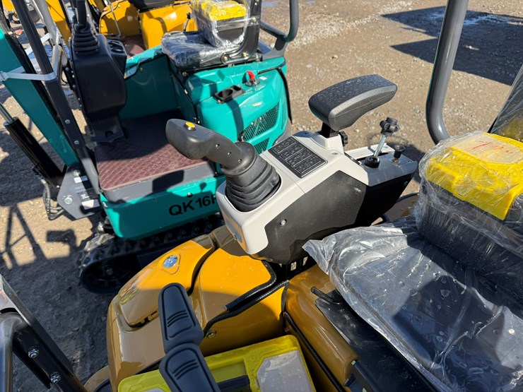 #100-•-unused-cfg-industry-qk20r-mini-excavator-qk20r202511060316-inv#-36803-image-23