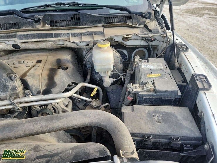 2017-dodge-2500-image-35