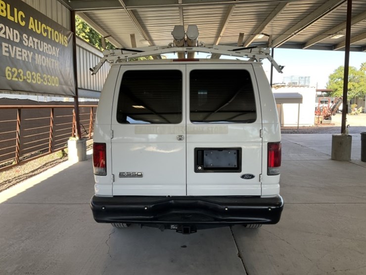 2008-ford-cargo-image-6