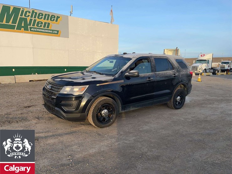 2019-ford-explorer-image-1