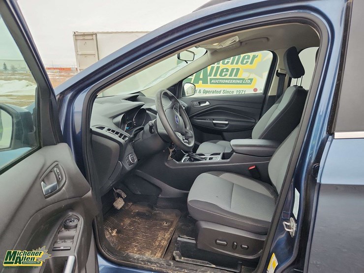 2018-ford-escape-se-image-14