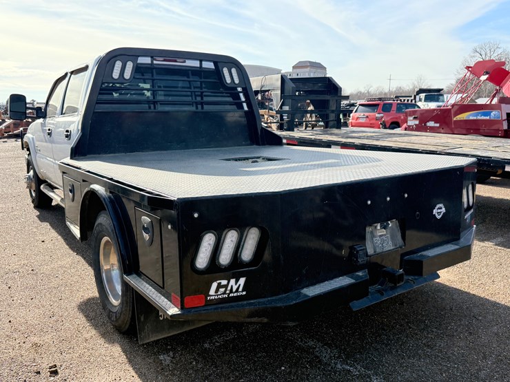 2006-gmc-3500-image-13