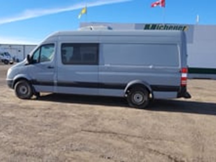 2012-mercedes-benz-sprinter-2500-image-5