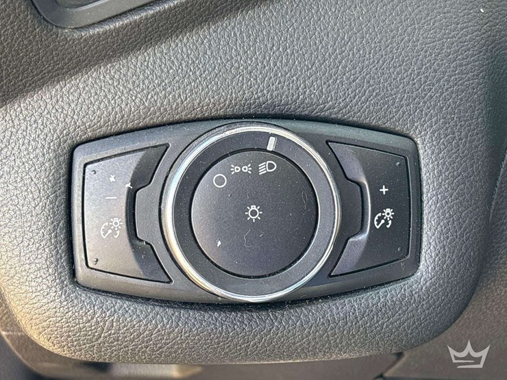 2015-ford-escape-image-8