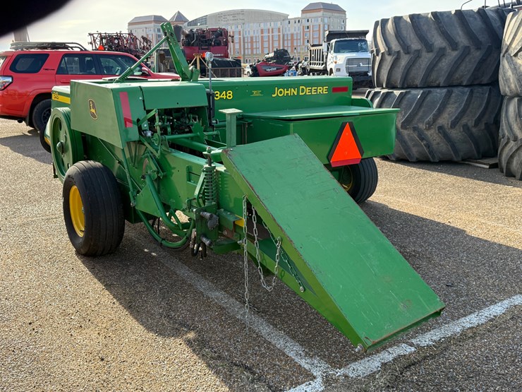 john-deere-348-image-4