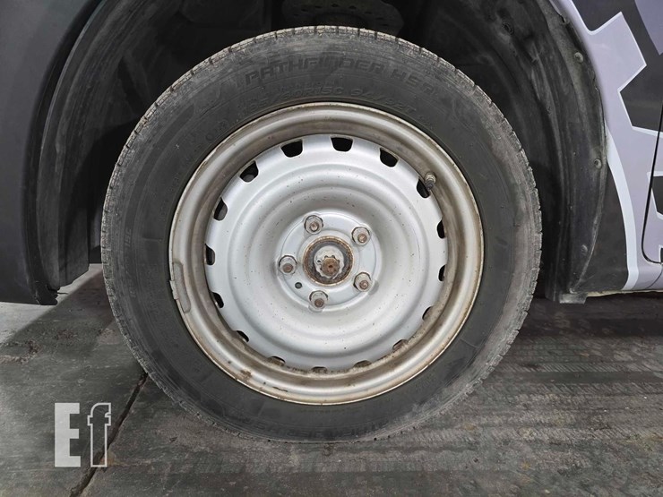 2014-nissan-nv200-image-20