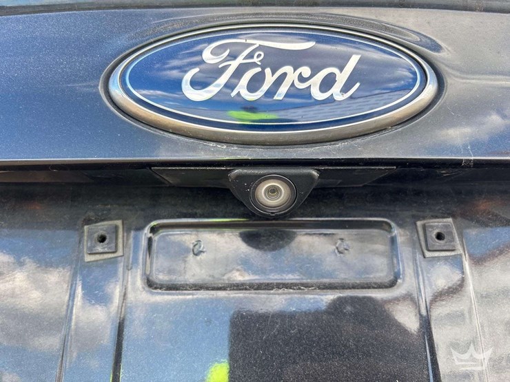 2015-ford-escape-image-21