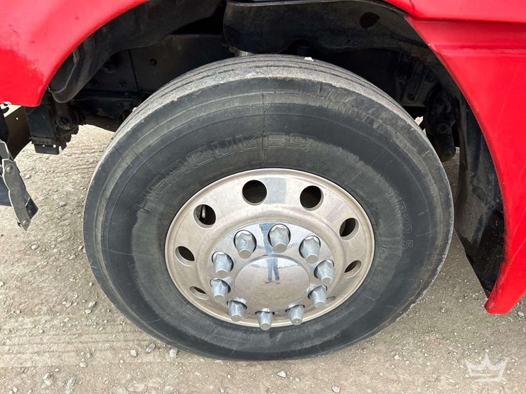 2007-freightliner-columbia-120-image-25