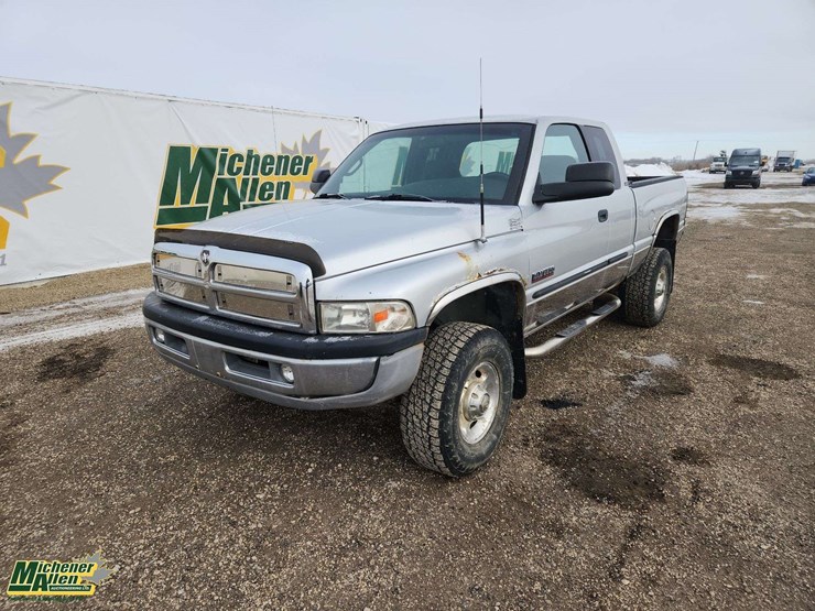 2002-dodge-ram-2500-image-1