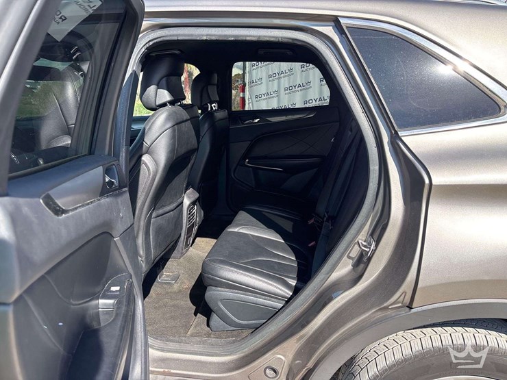 2016-lincoln-mkc-suv-image-18