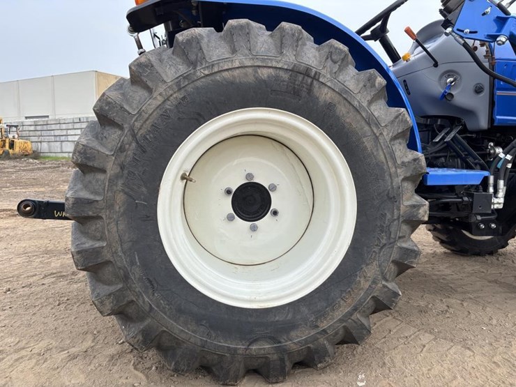 2021-new-holland-workmaster-25-image-20