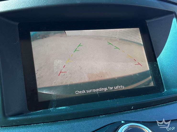 2015-nissan-quest-image-18