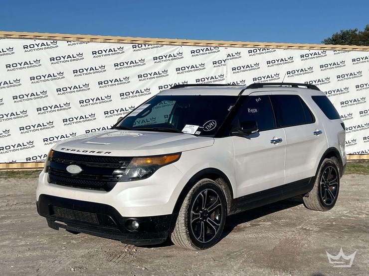 2014-ford-explorer-image-1
