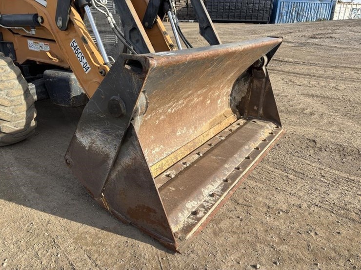 2017-case-580sn-image-6