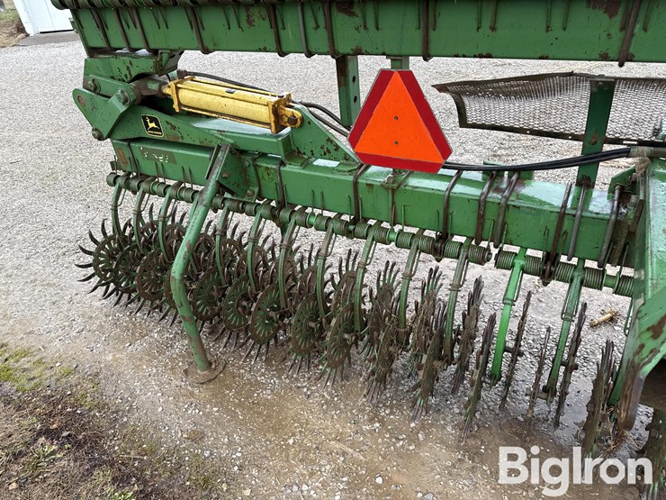 john-deere-400-image-18